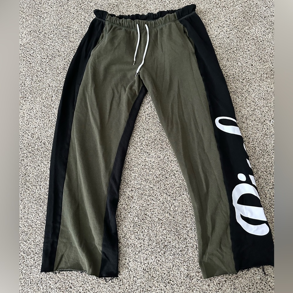 VS Pink sweatpants
